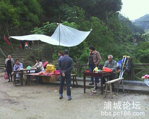 赶庙会3.jpg