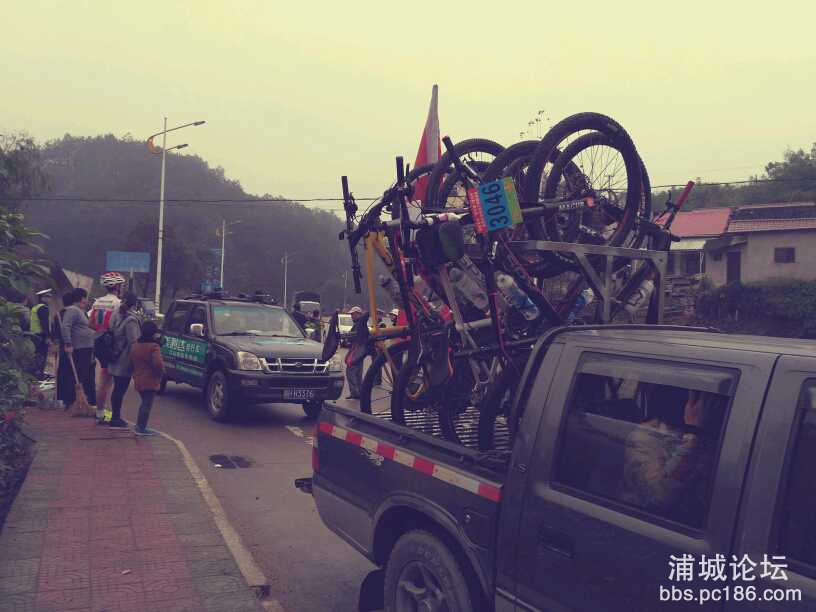 BSxS8Tt48Z55.jpg