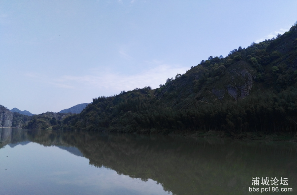 青山绿水蓝天.png