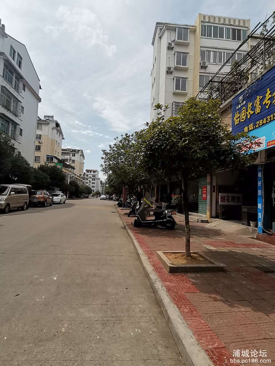 front2_0_FhgackiFez22ZrFePUlmfTXKxoLS.1616231614.jpg