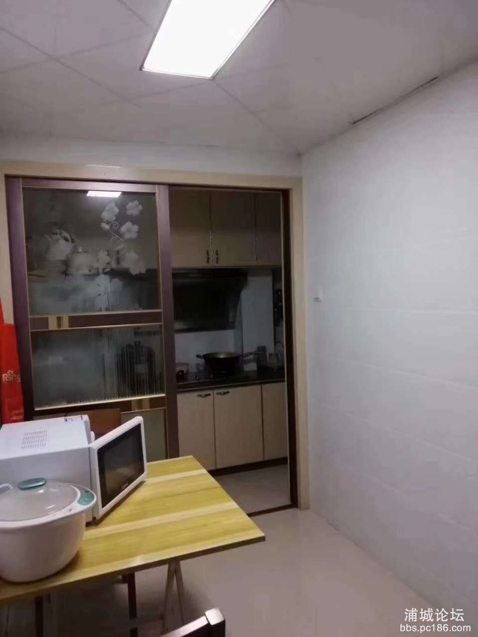 front2_0_Fjc1ykeulGsdZ7W2mNdfaVibeTWB.1617252207.jpg