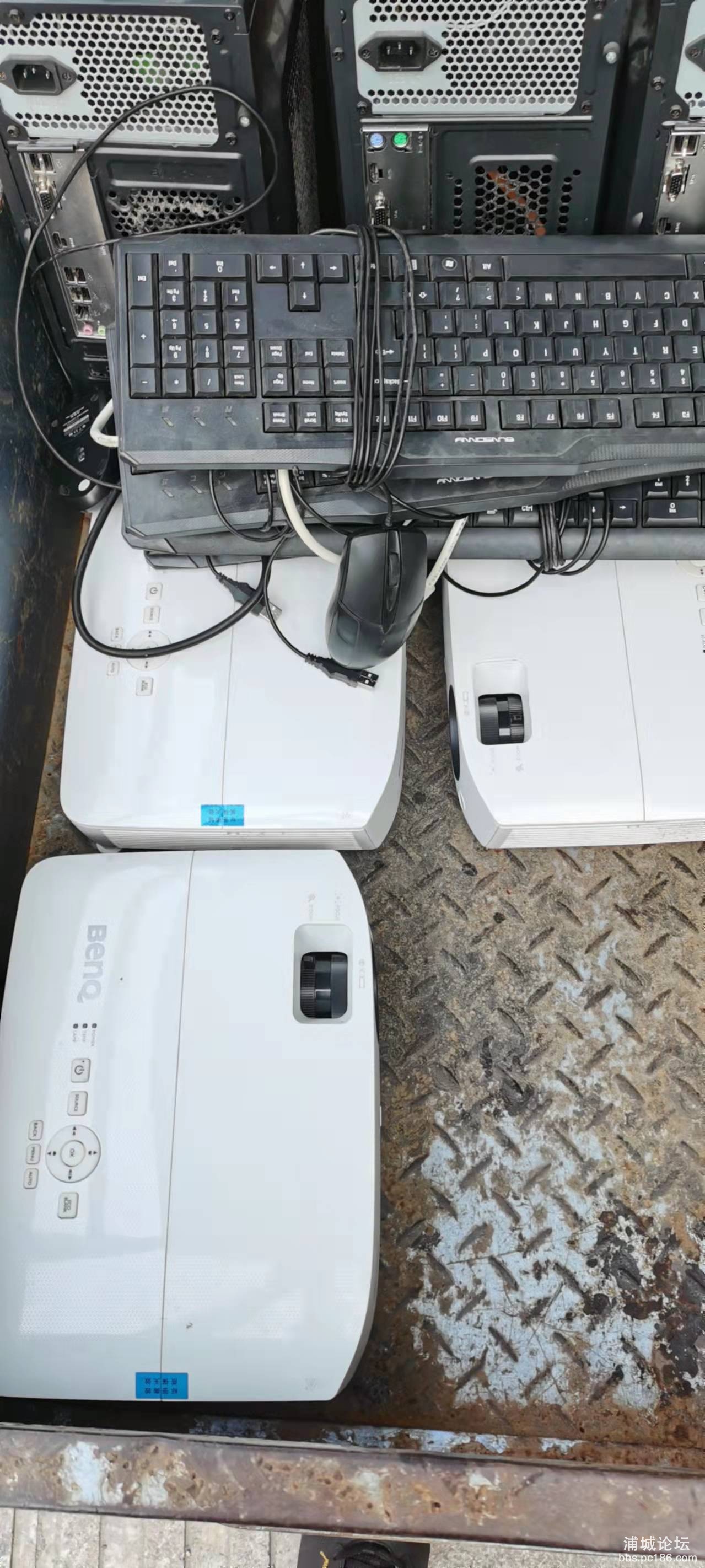 f6d82e17d9910e57abca51ecd3e529b.jpg