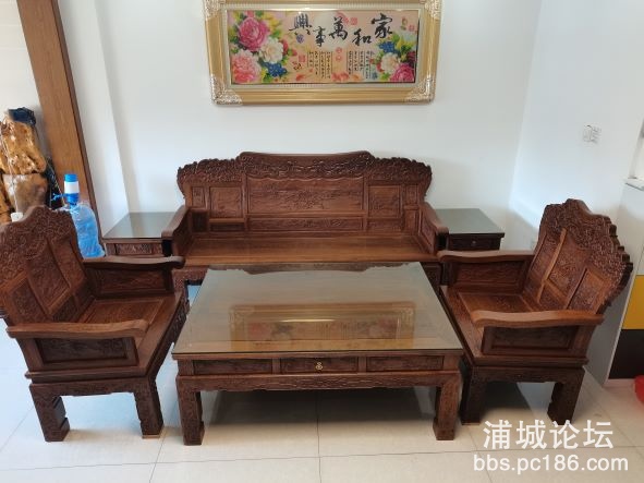 沙发：六件