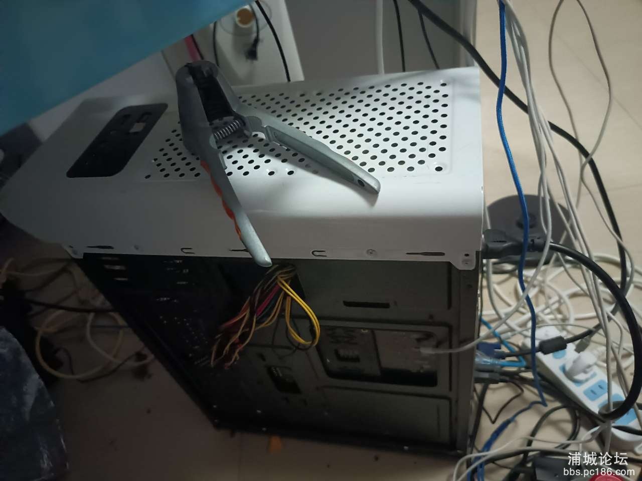 20220412174137front2_0_242364_Fr8Jsumxypc-QJULVwDRMmUPc4J0.jpg