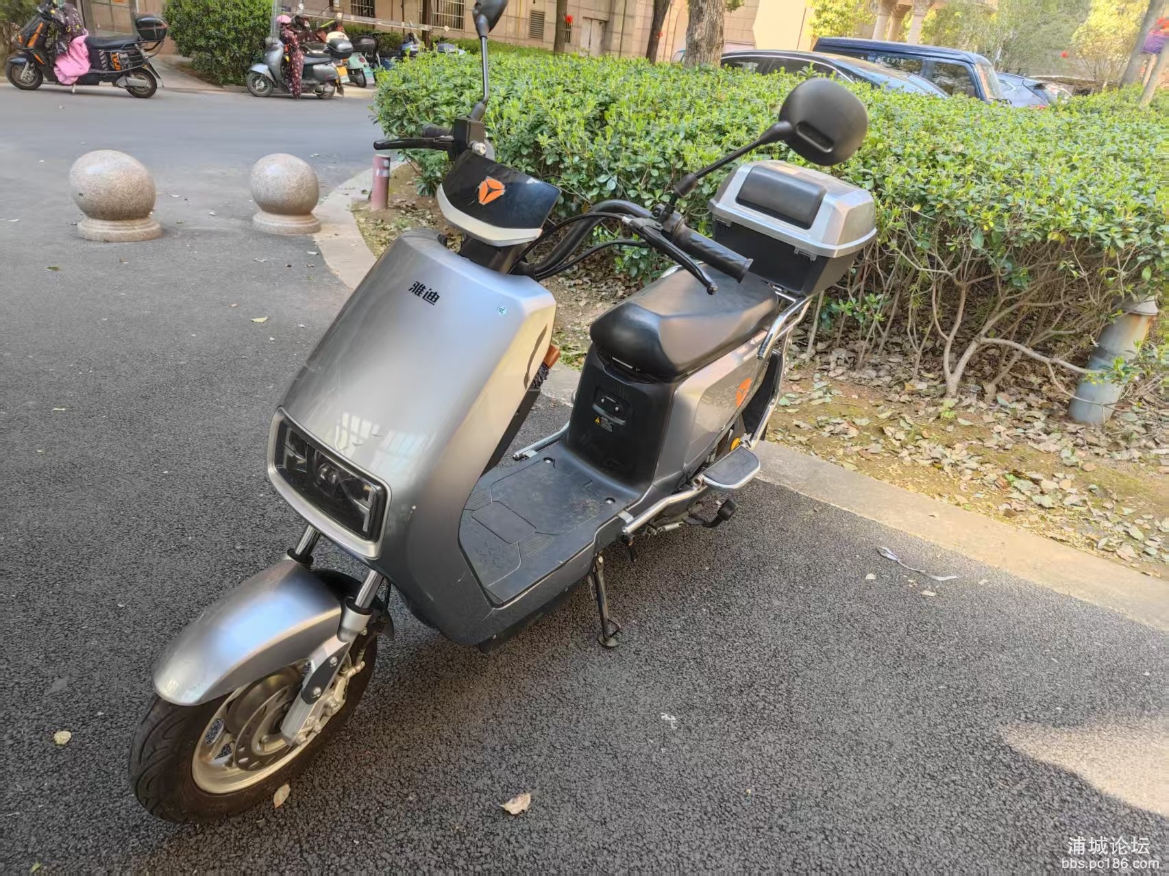 电瓶车01.jpg